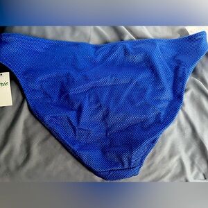 Aeries bottoms only comfortable fabric. Never worn before.